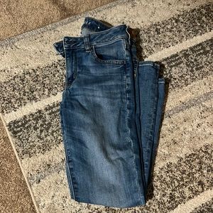 American eagle jeans 6S